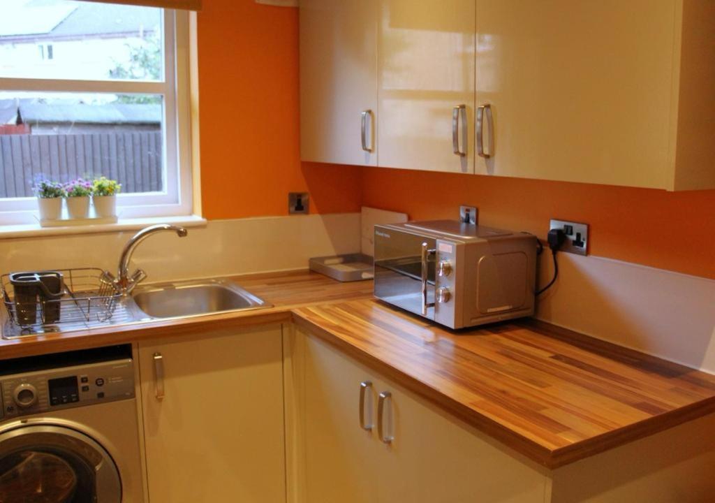 Cheery Craigie Ground Floor Apartment Perth Exterior photo